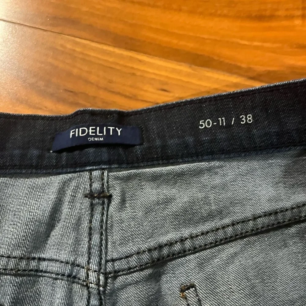 Fidelity mens jeans size 38 x 32